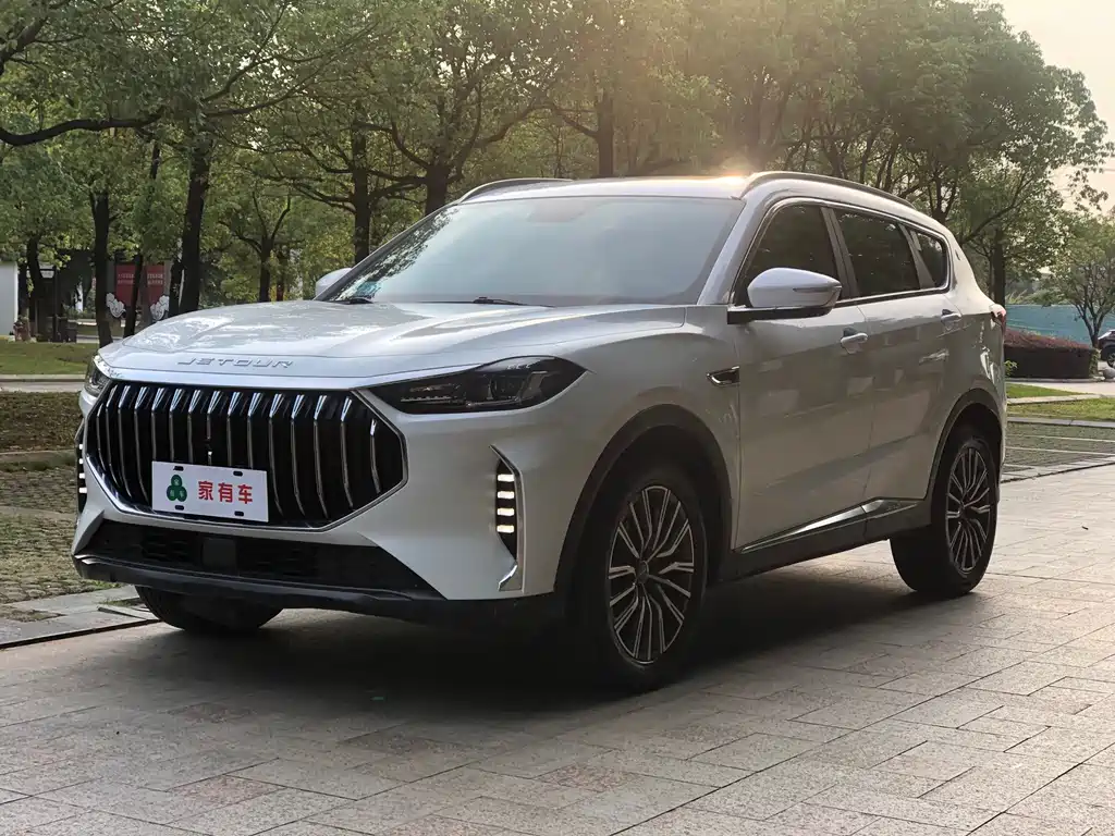 Jietu X70 PLUS 2023 1.5T DCT Brave PLUS 5 seats