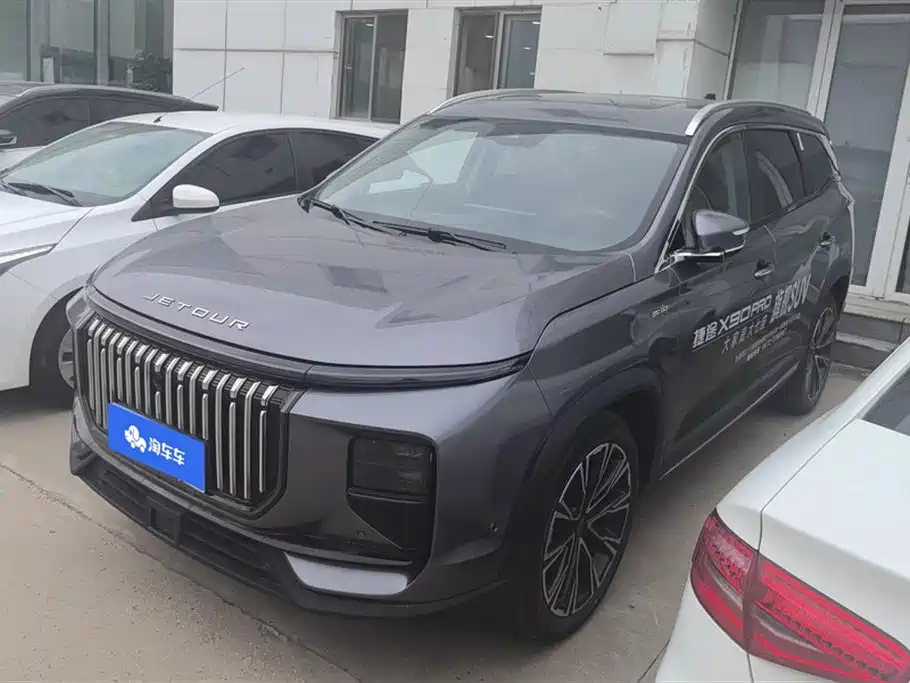 Jietu X90 PRO 2024 2.0T DCT Ultimate Edition 5 мест