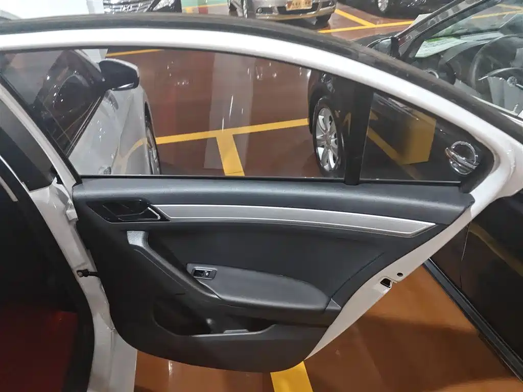 Фото машины 26