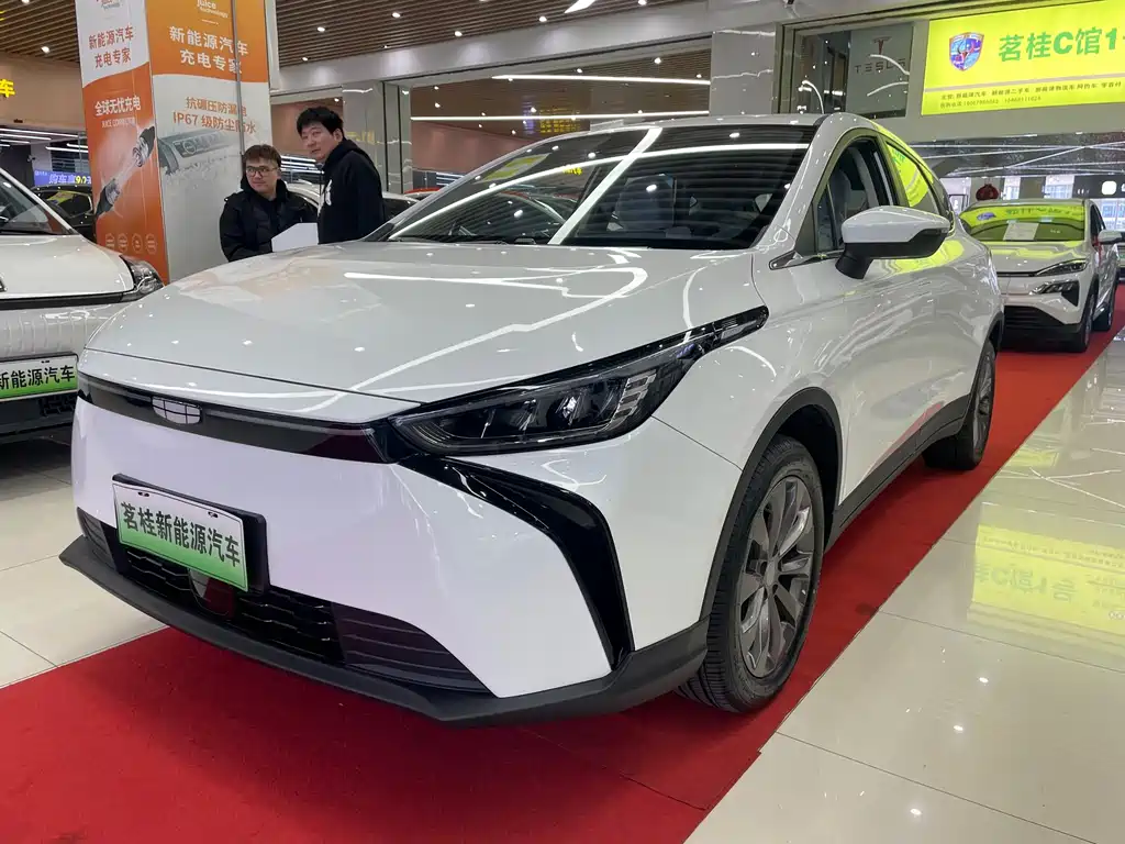Geely Geometry M6 2022, Модель 580, Новый тип музыки