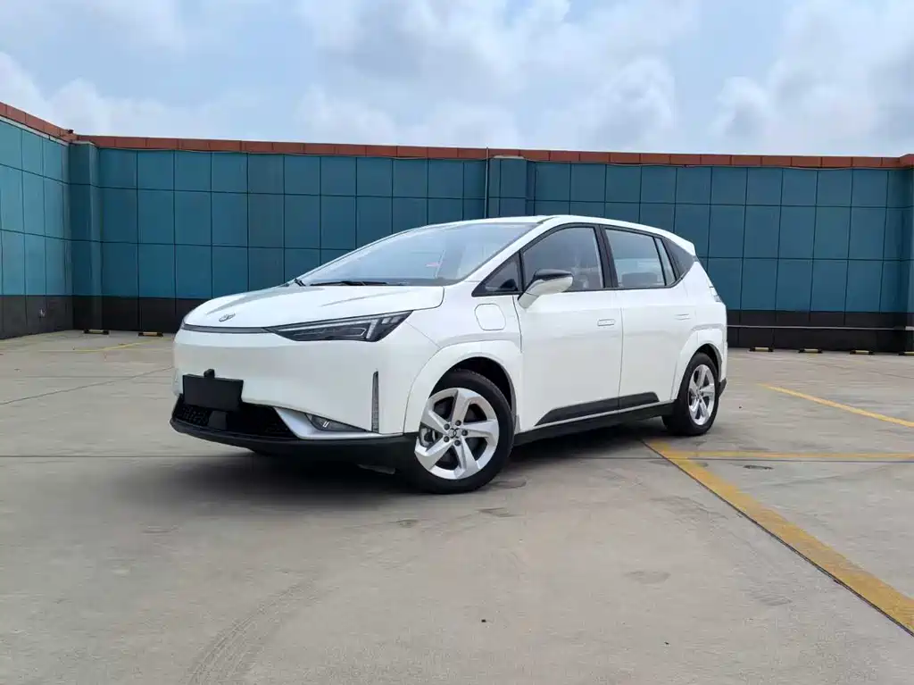Hechuang Z03 2022 модель 430km tide Enjoy версия мощностью 135 кВт 55,5 кВт*ч