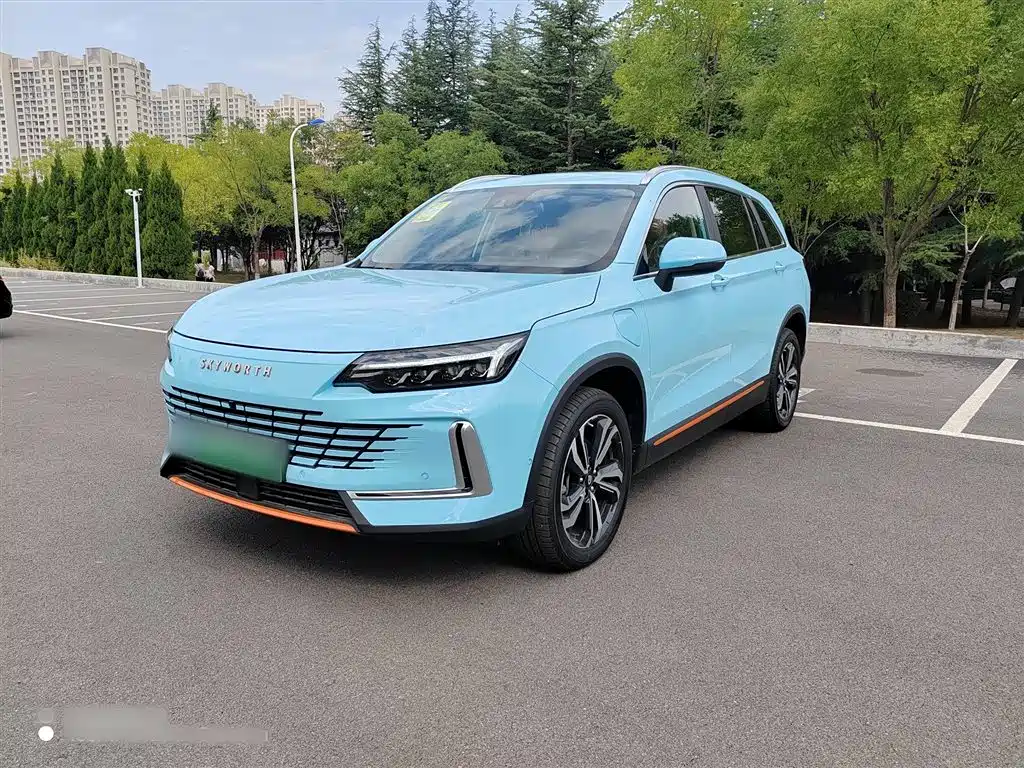 Skyworth HT-i 2022 1,5л PHEV 205 км Zhiyuan Edition Plus