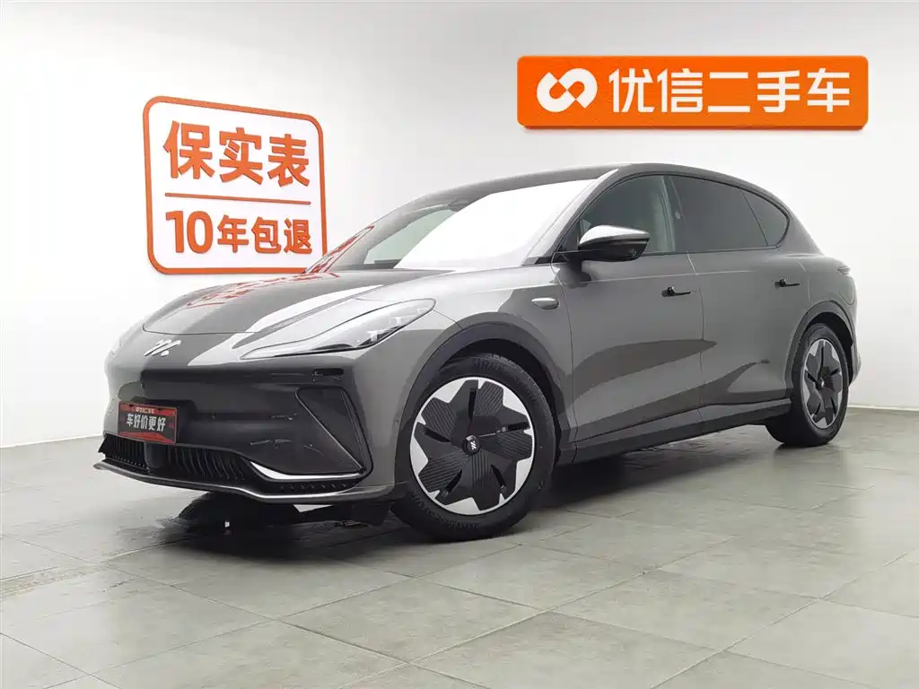 Заднеприводная версия Zhiji LS7 2023 мощностью 90 кВт/ч Elite