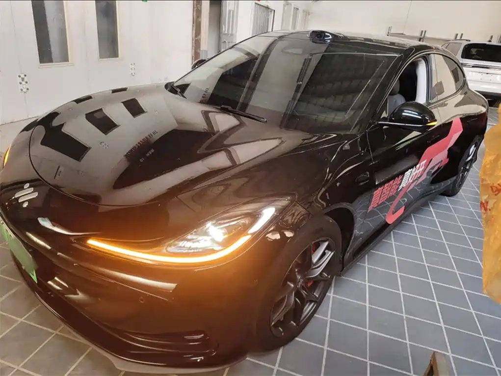 Версия Zhiji L6 2024 Max Super Performance
