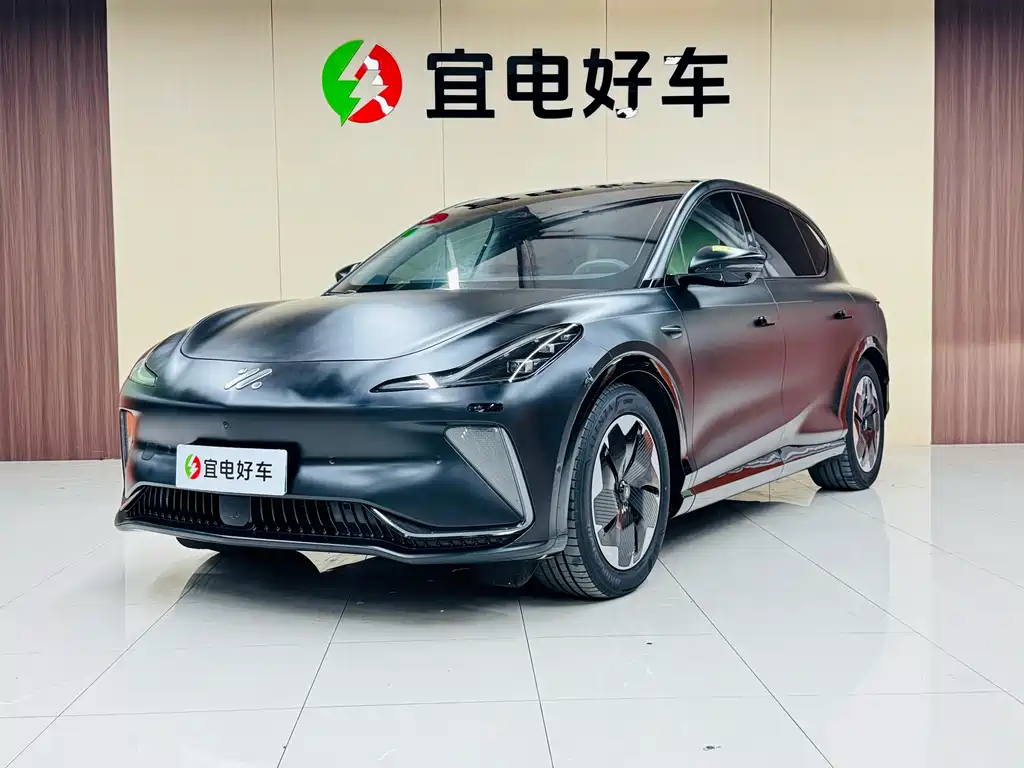 Полноприводная версия Zhiji LS7 2023 мощностью 90 кВт*ч Elite