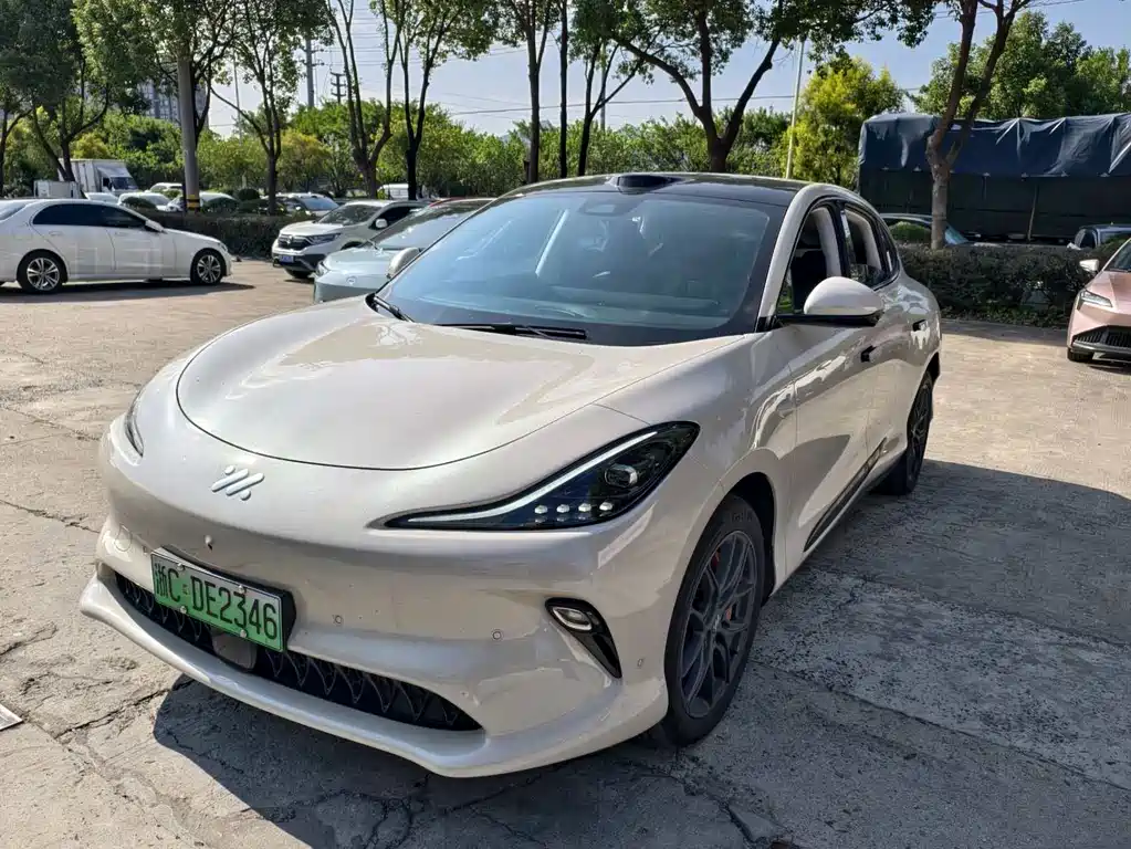 Zhiji LS6 2025 Spirit Lizard Smart Driving Version