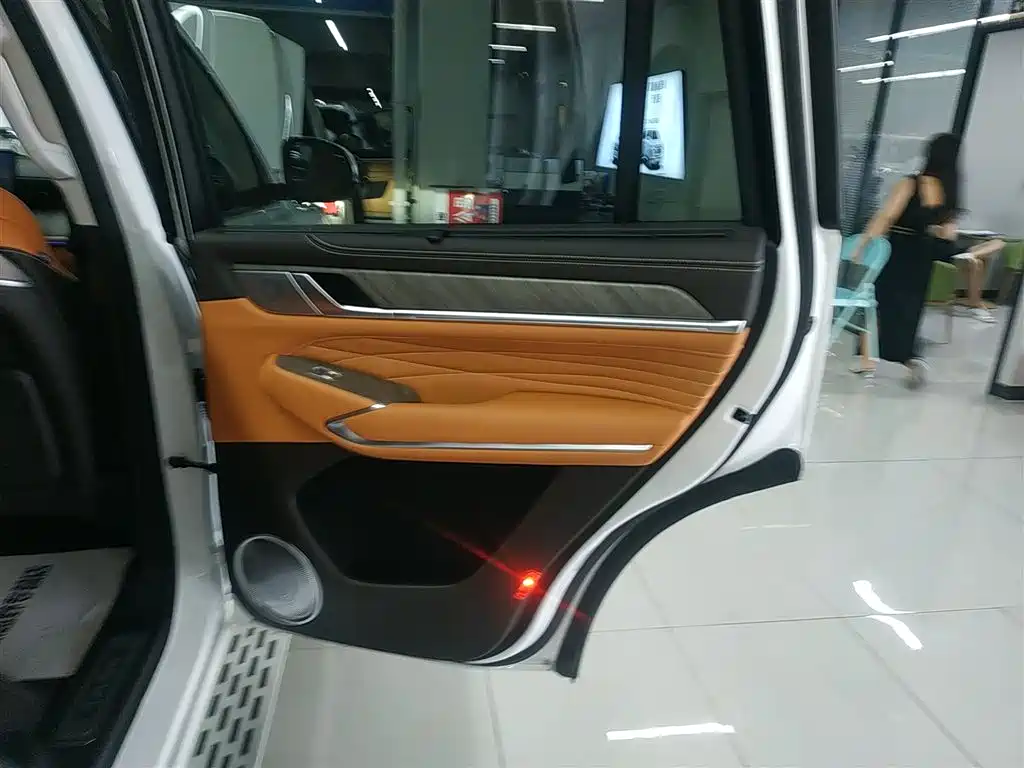 Фото машины 26