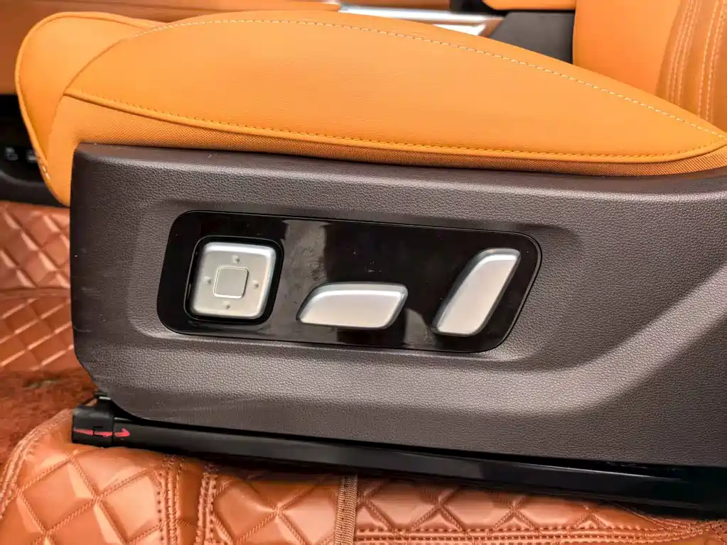 Фото машины 24