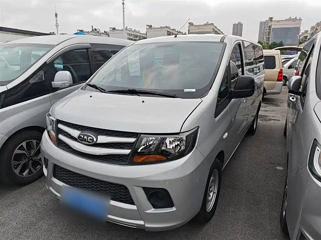 Ruifeng M3 2023 PLUS 1,5 Т 5/7 местный классический вариант