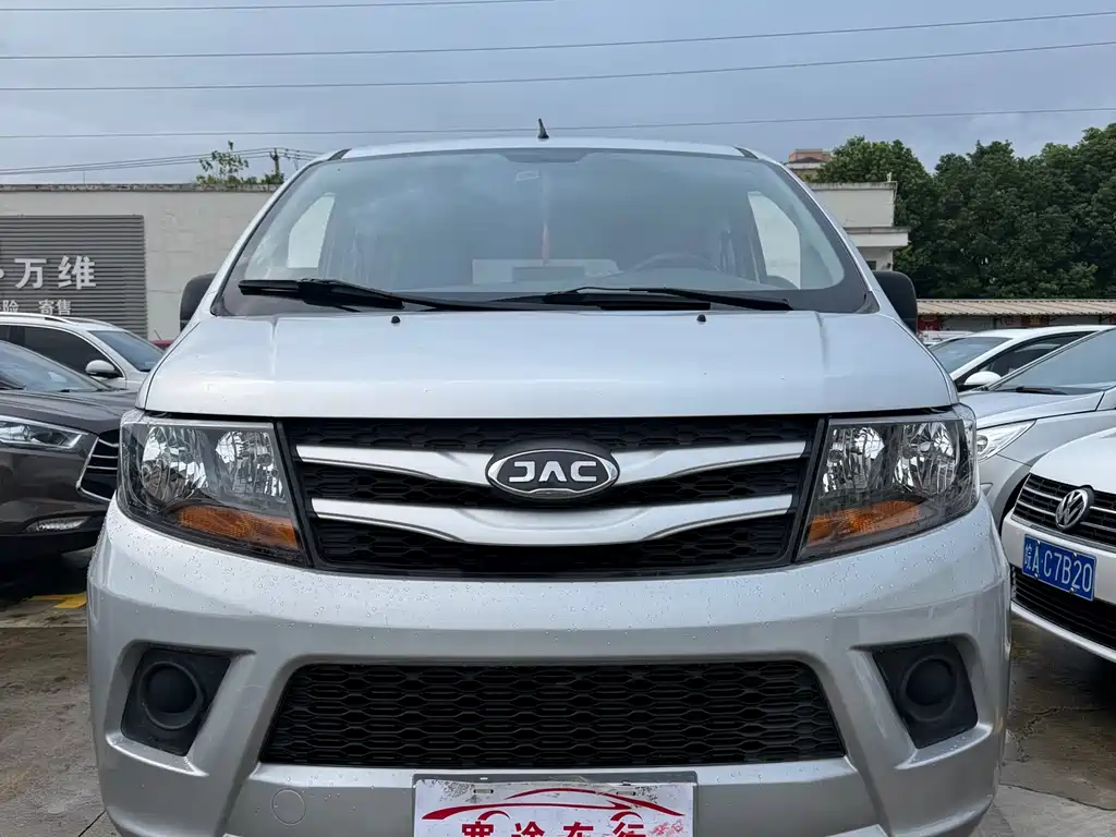 Ruifeng M3 2019 1,8-литровый 5-местный седан Express Edition