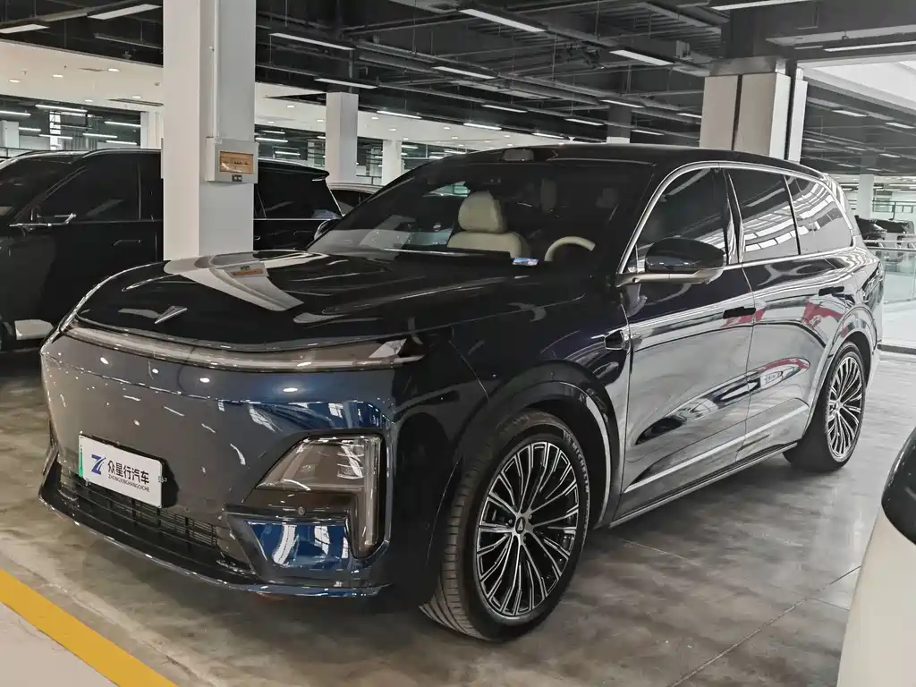 Dark blue S09 2025 four-wheel drive Ultra+ high-definition version
