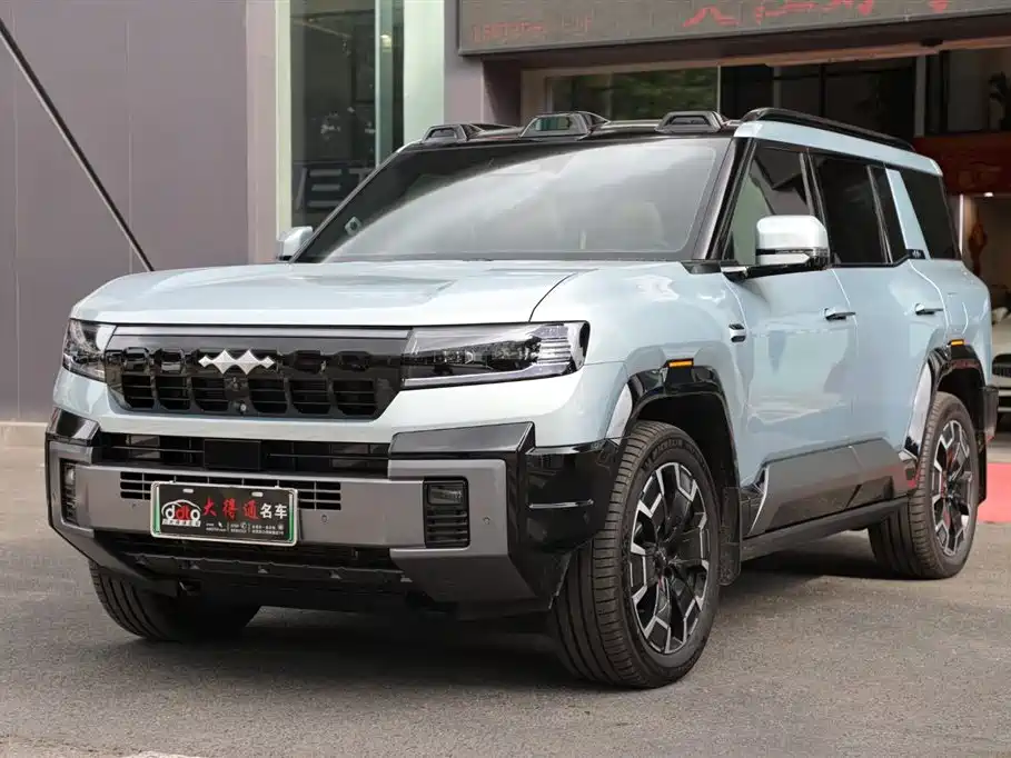 Leopard 8 2025 Zhiyong Ultimate Edition 7 Seats