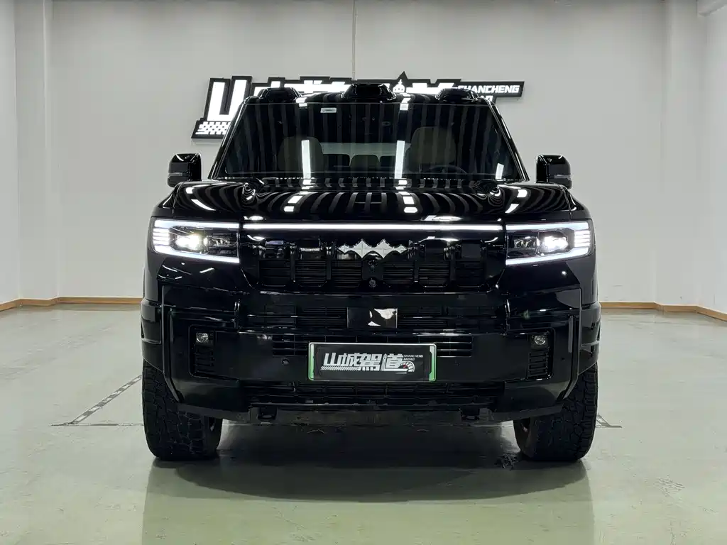 Leopard 8 2025 Zhiyong Ultimate Edition 7 Seats