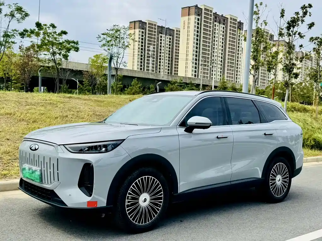 Флагманская 7-местная трехконтактная литиевая батарея Fengyun T9 2024 с длительным сроком службы 120 часов