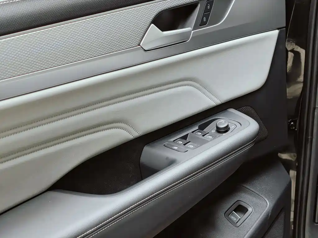 Range Rover 2023 380TSI four-wheel drive R-Line Cruise Edition