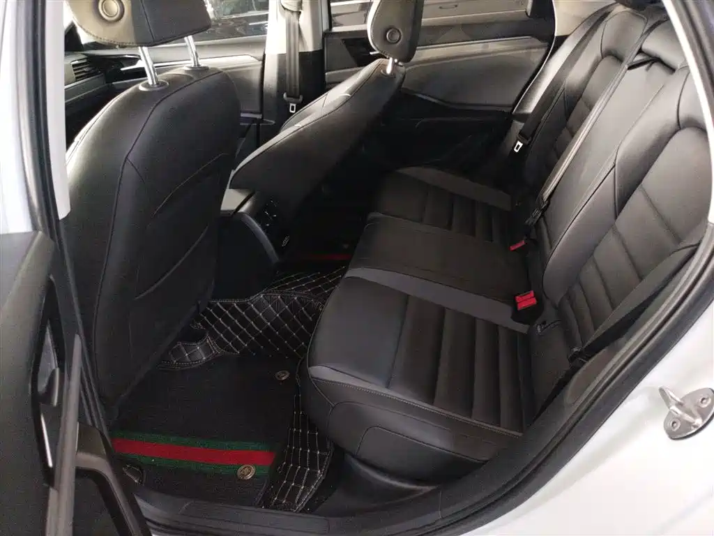 Фото машины 24