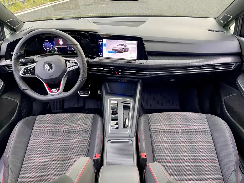 Golf GTI 2021 facelift 380TSI DSG GTI