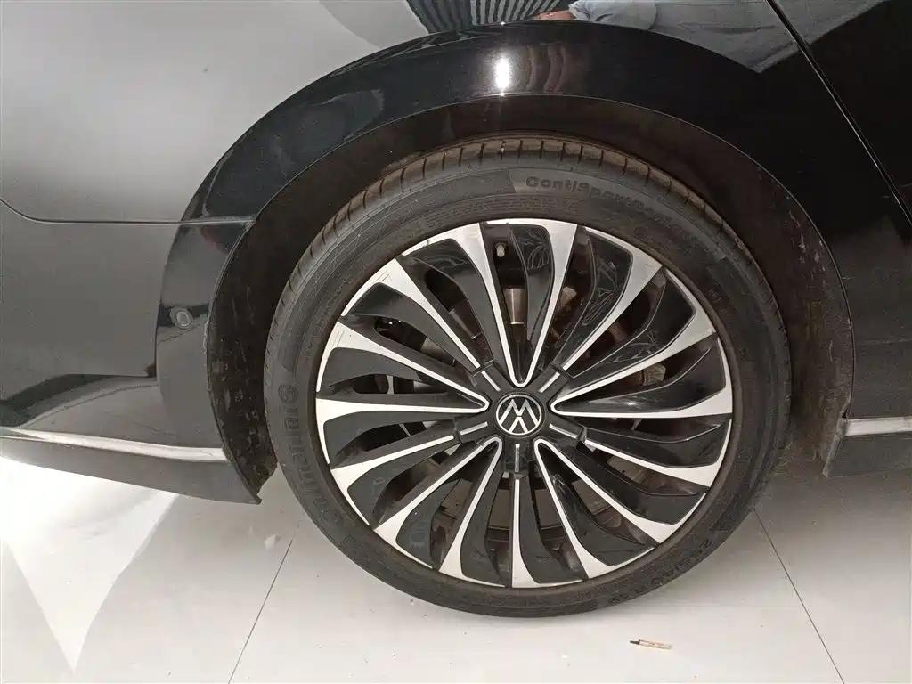 Huiang 2021 380TSI Premium Edition