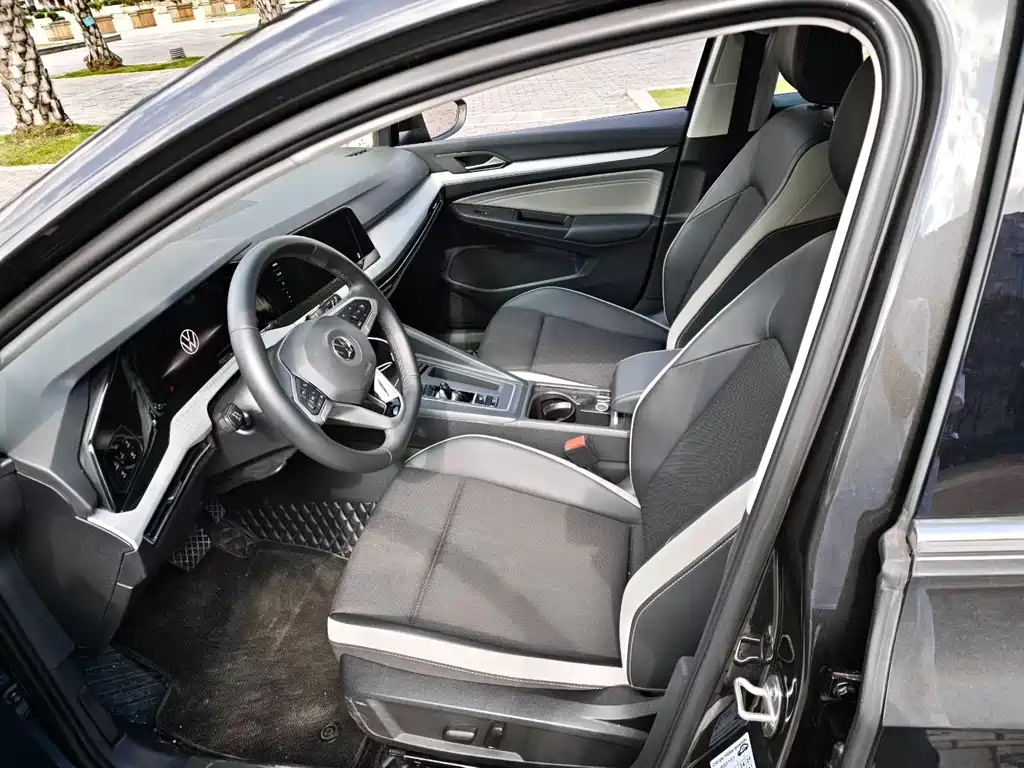 Golf 2021 280TSI DSG Pro first Edition