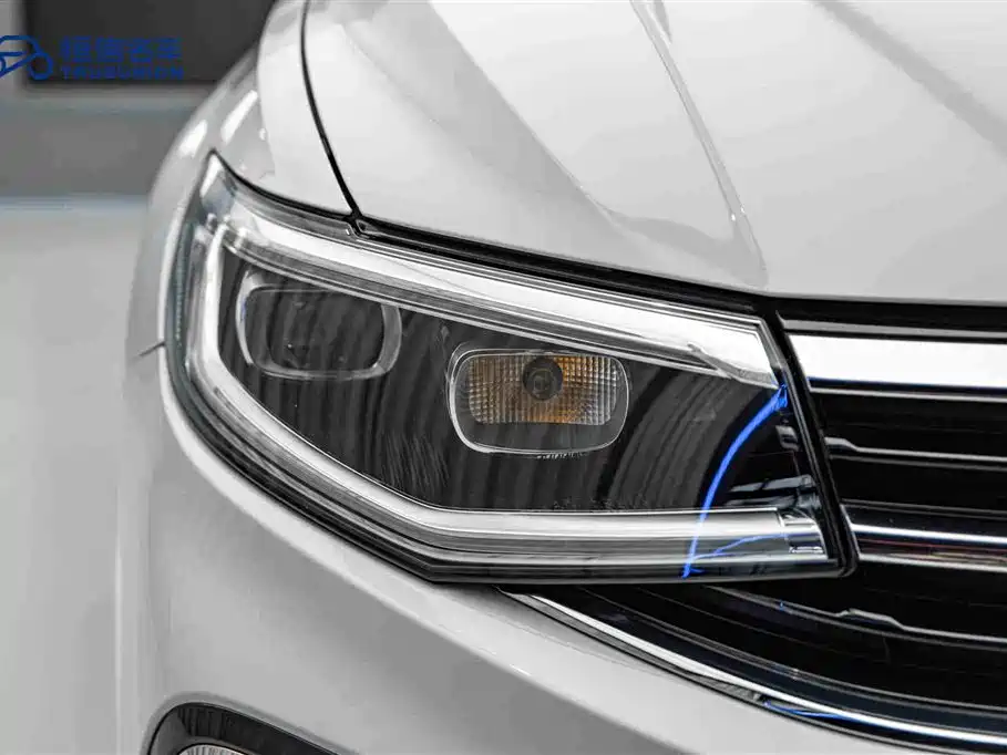 Bora 2023 280TSI DSG Premium Edition