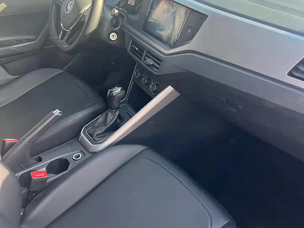 Polo 2019 Plus 1.5L automatic colorful Technology Version