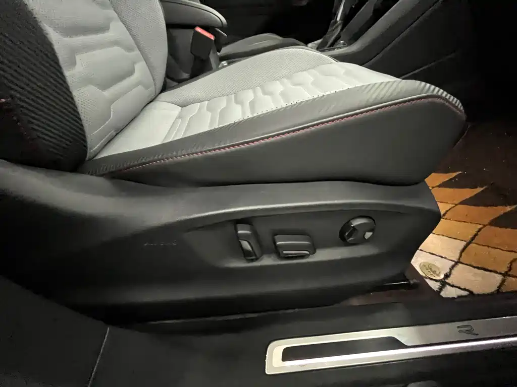 Tiguan X 2023 330TSI two-wheel drive ultimate edition