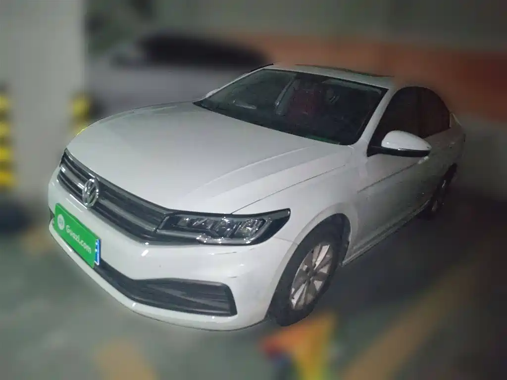 Bora 2020 1.5L automatic fashion type