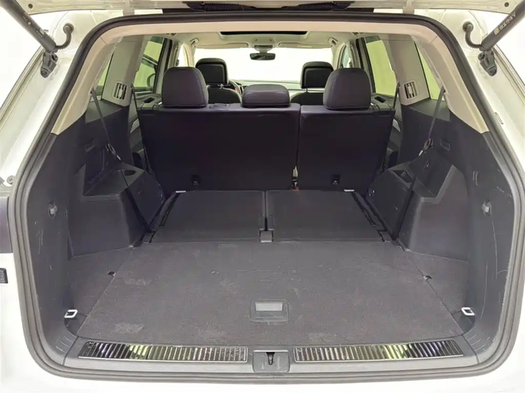 Фото машины 23