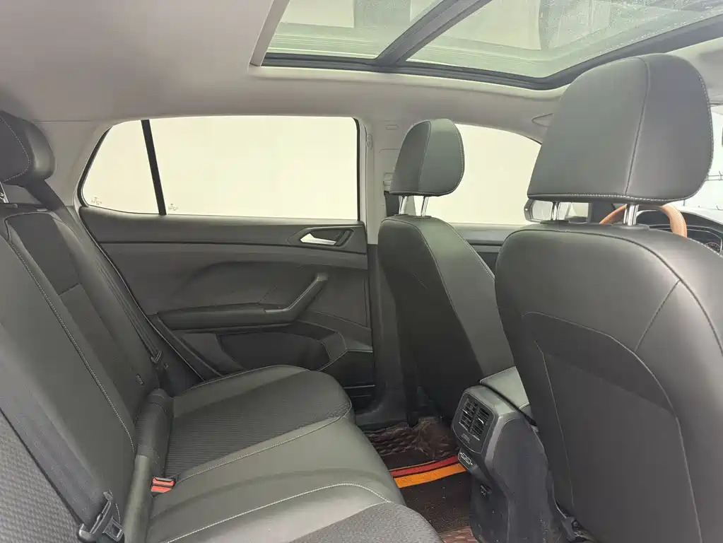 Фото машины 23