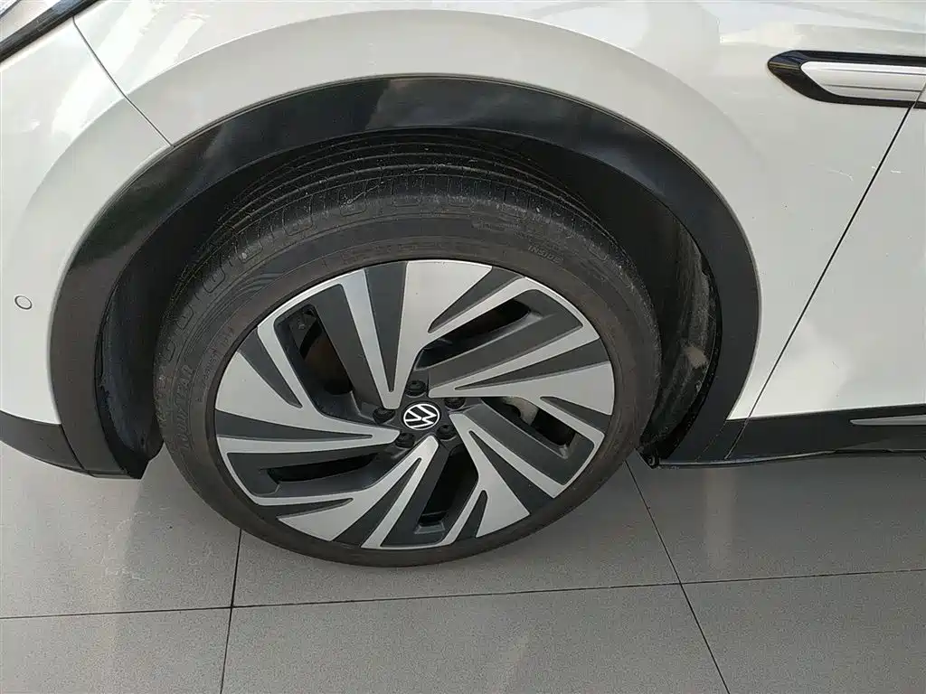 Фото машины 24