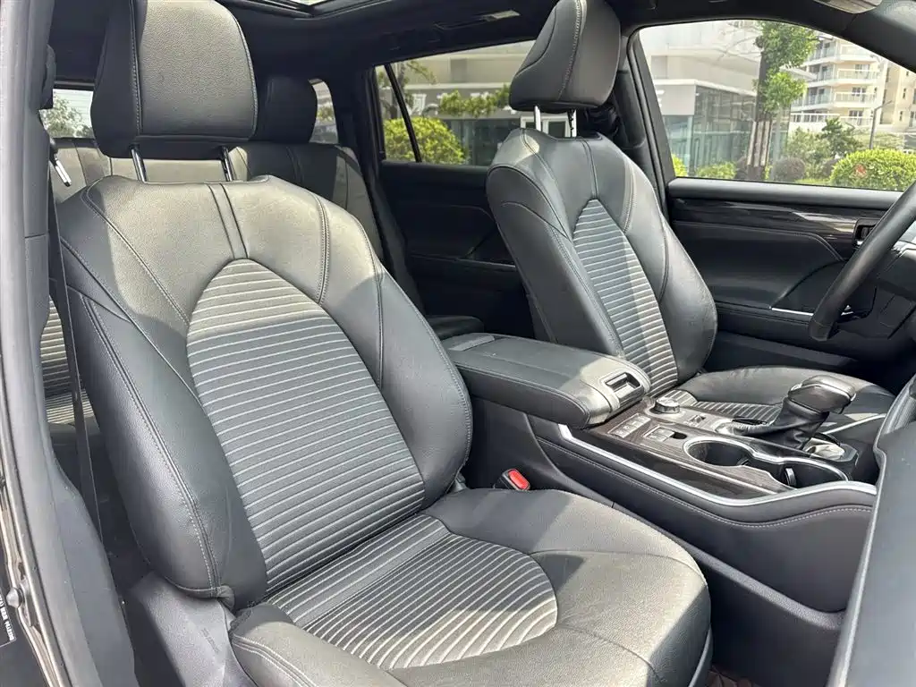 Crown Lufang 2022 2.0T Four-wheel drive Jinyao Version