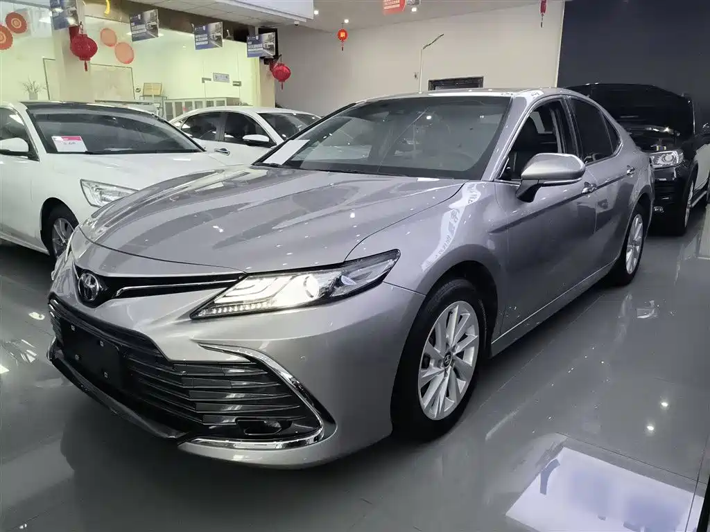 Camry 2021 2.0G Deluxe Edition