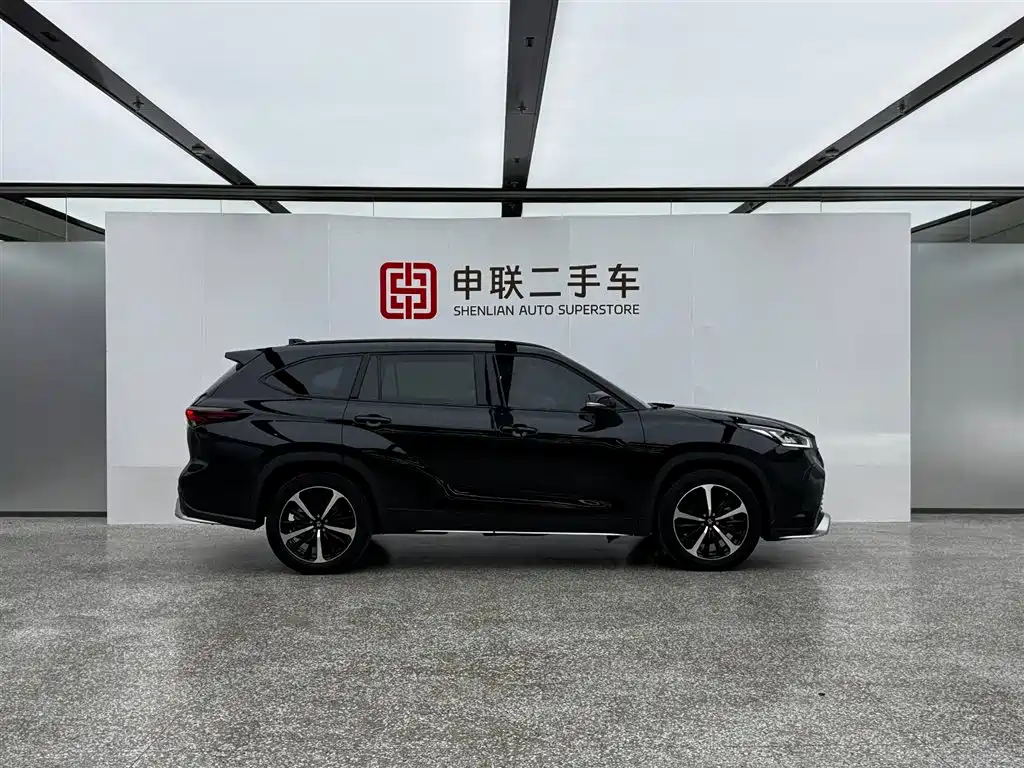 Crown Lufang 2022 2.5L HEV Four-wheel drive Premium Edition