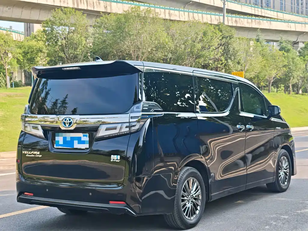 Wilfa 2021 Crown Dual Engine 2.5L HV Premium Edition