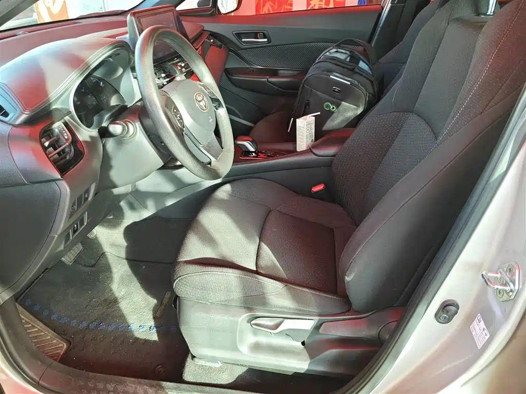 Toyota C-HR EV 2020 Leading Version