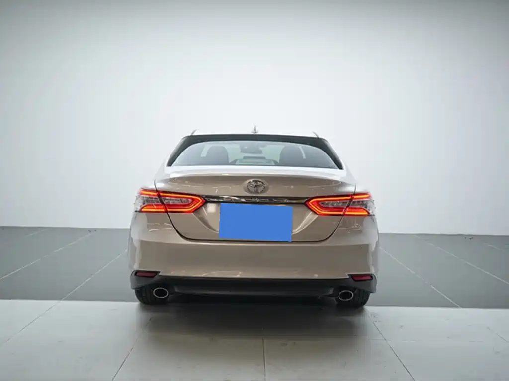 Camry 2022 2.0 GVP Leading Version
