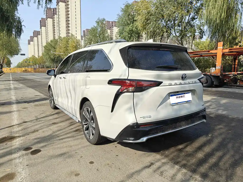 Grevia 2023 2.5L Hybrid Premium PLUS Edition