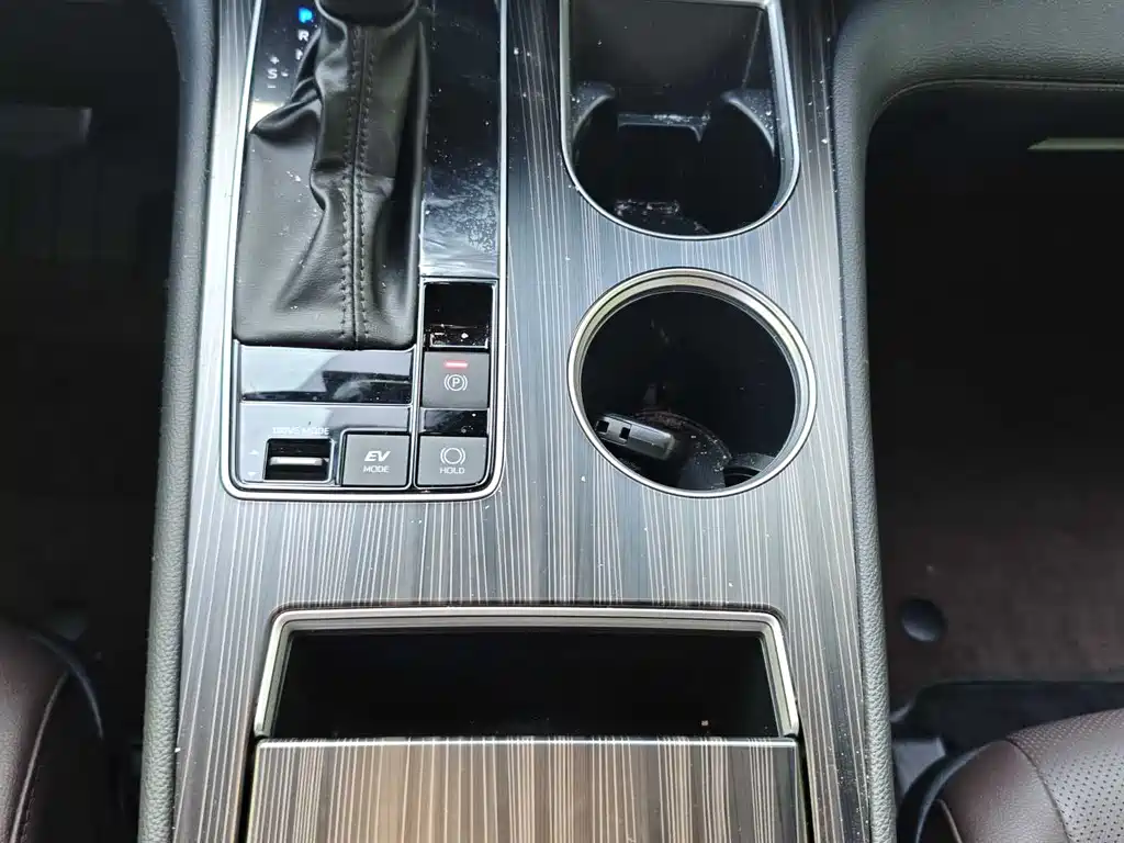 Grevia 2023 2.5L Hybrid Flagship VIP Edition