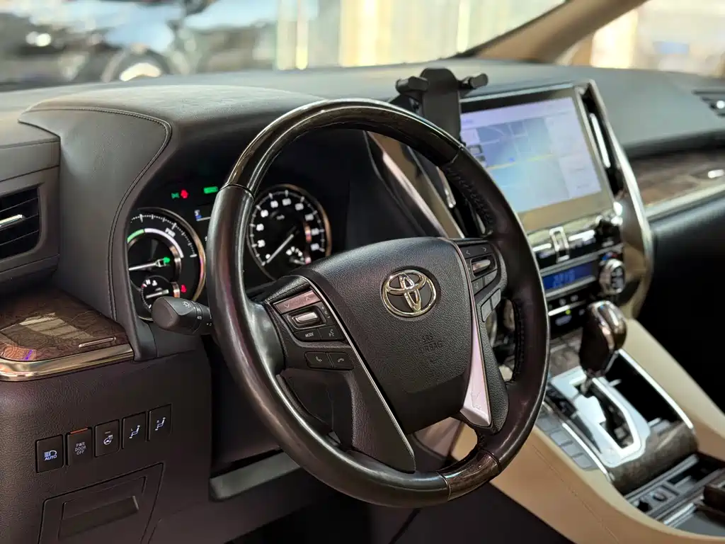 Фото машины 24