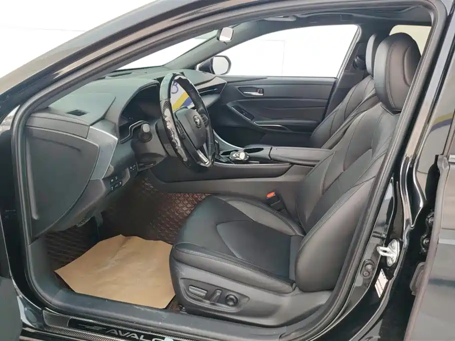 Asian Dragon 2022 2.0L XLE Premium Edition