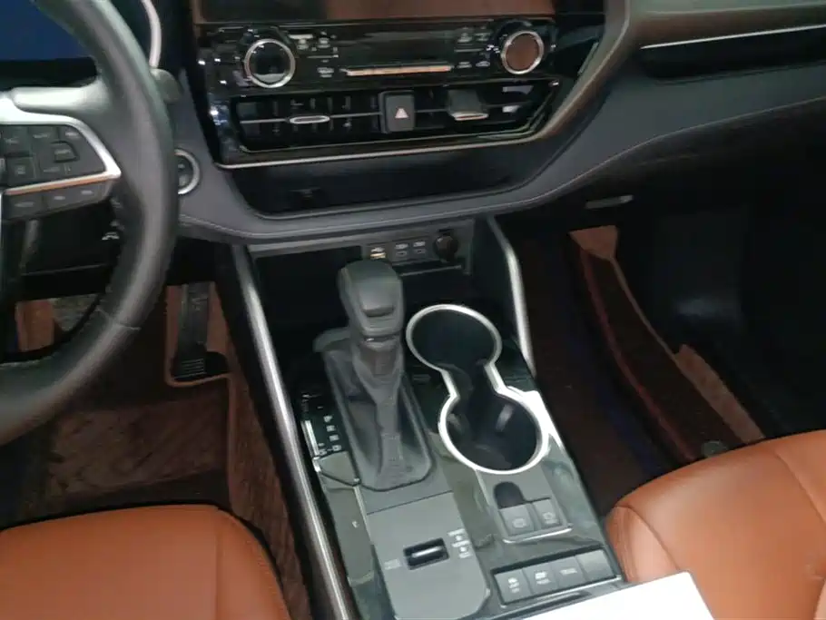 Highlander 2024 2.5L smart hybrid dual-engine four-wheel drive Elite Edition 7-seater