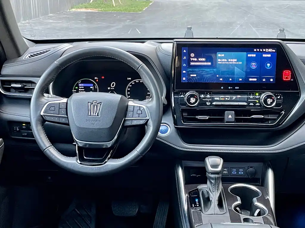 Crown Lufang 2022 2.5L HEV Four-wheel drive Premium Edition