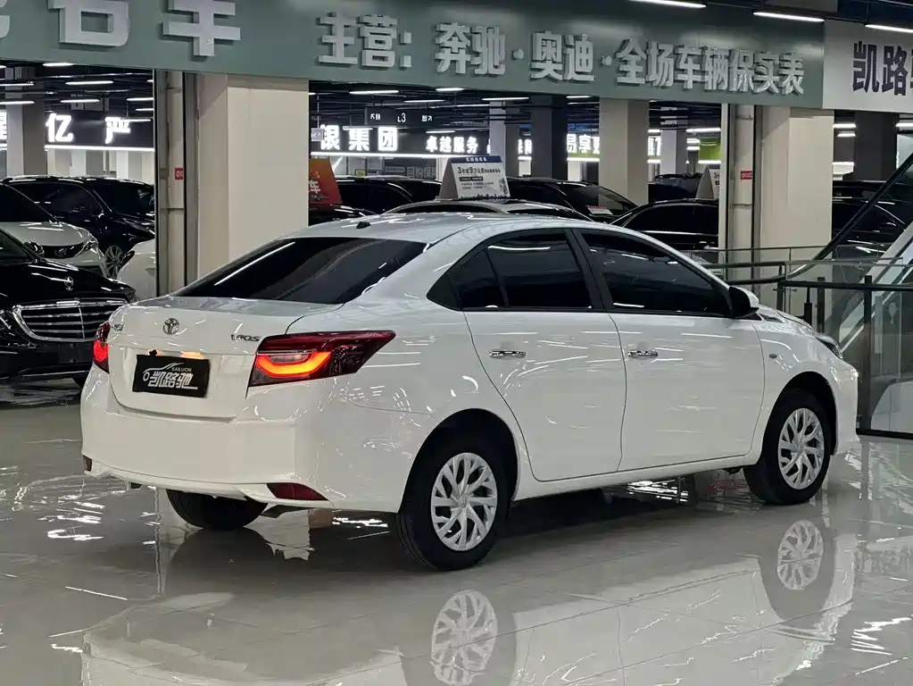 Vios 2021 1.5L CVT Chuangxing Edition