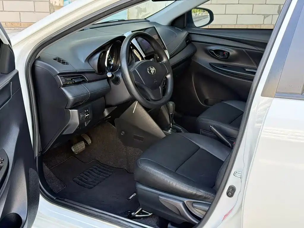 YARiS L Zhixuan 2019 1.5E CVT Charm Edition Country VI