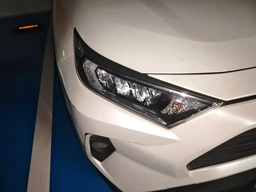 Фото машины 24