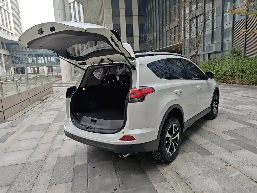 Фото машины 18