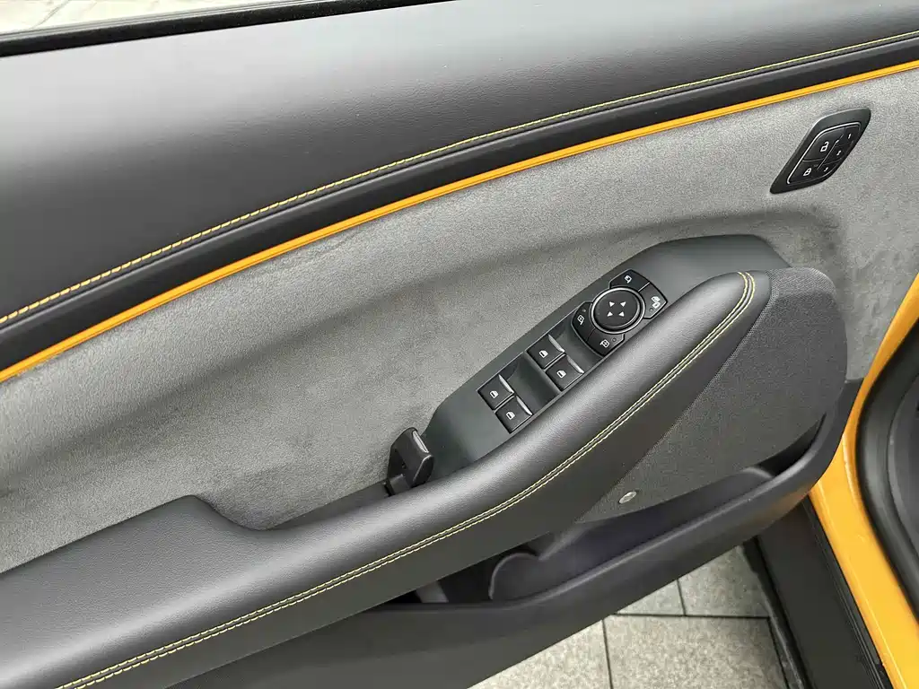 Ford Electric Horse 2024 GT Storm Edition