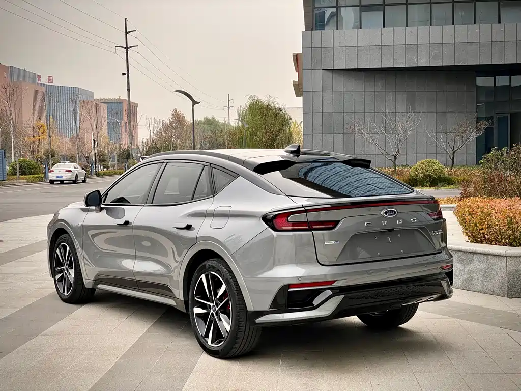 EVOS 2022 EcoBoost 245 ST-Line