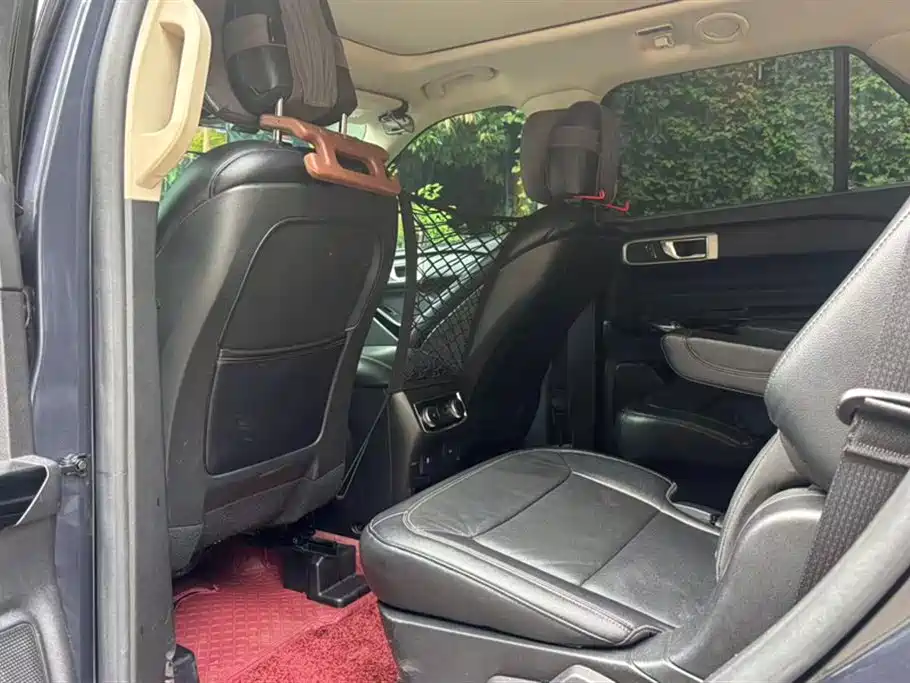 Explorer 2020 EcoBoost 285 four-wheel drive fashion version 6-seater