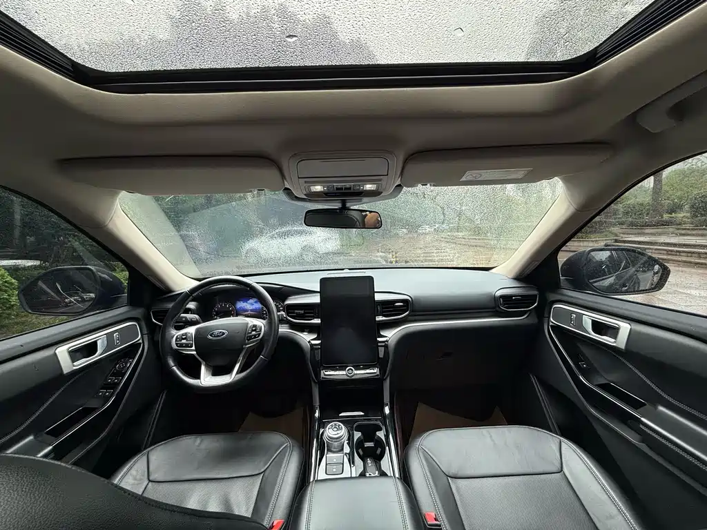 Explorer 2020 EcoBoost 285 Rear Drive Fashion Version 6 seats